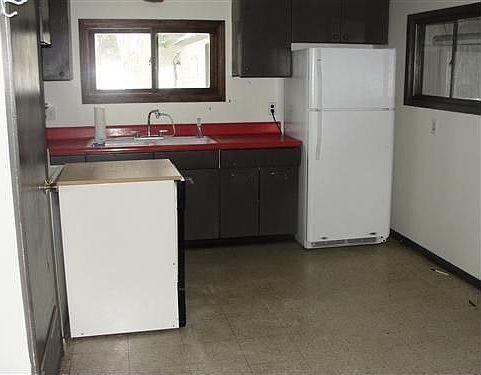 3rd image of 6925 W Allerton Ave