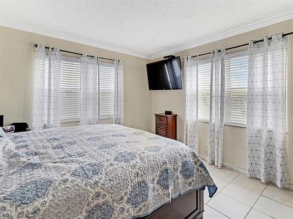 3rd image of 760 SE 2nd Ave #10H