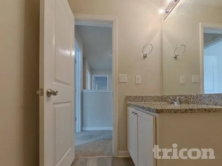 133 Glendale Blvd — Photo 13