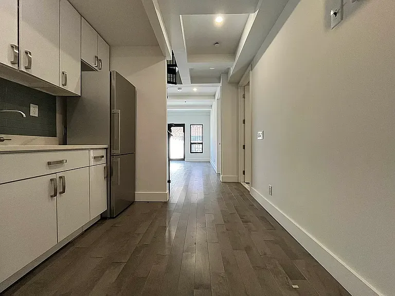 2113 5th Ave #1R — Photo 14