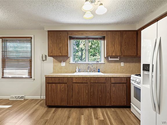 5th image of 4155 Sheva Ln