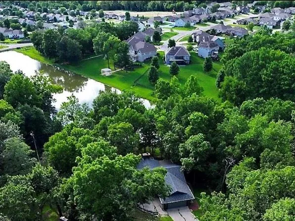30 Woodland Trl, Warrensburg, MO 64093