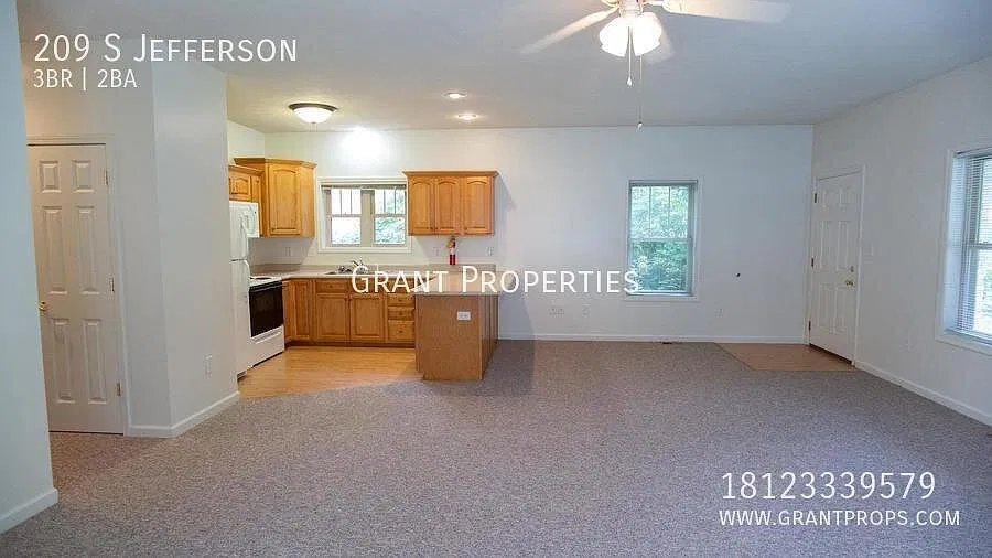 209 S Jefferson — Photo 2