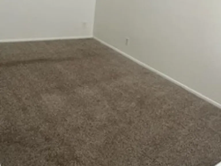 Ashford Creek Apartments — Photo 19