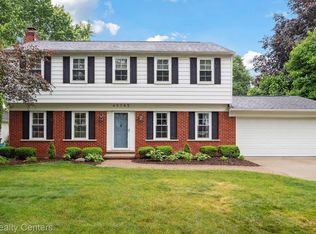 43705 Galway Dr, Northville, MI 48167