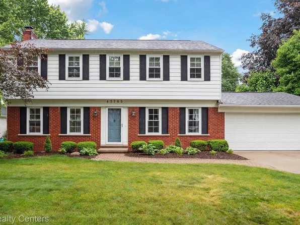 43705 Galway Dr, Northville, MI 48167