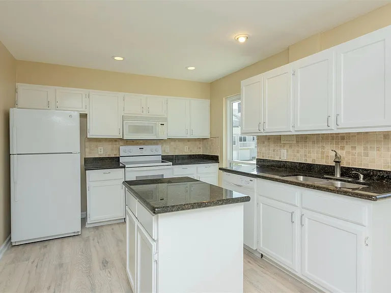13 Mariner Village Dr — Photo 23