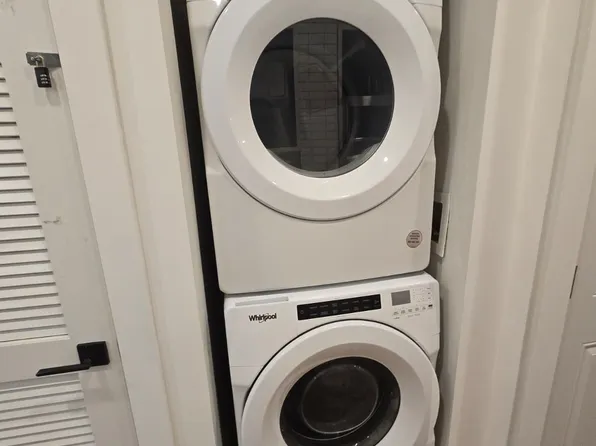 71 Court House Place image 4 of 7