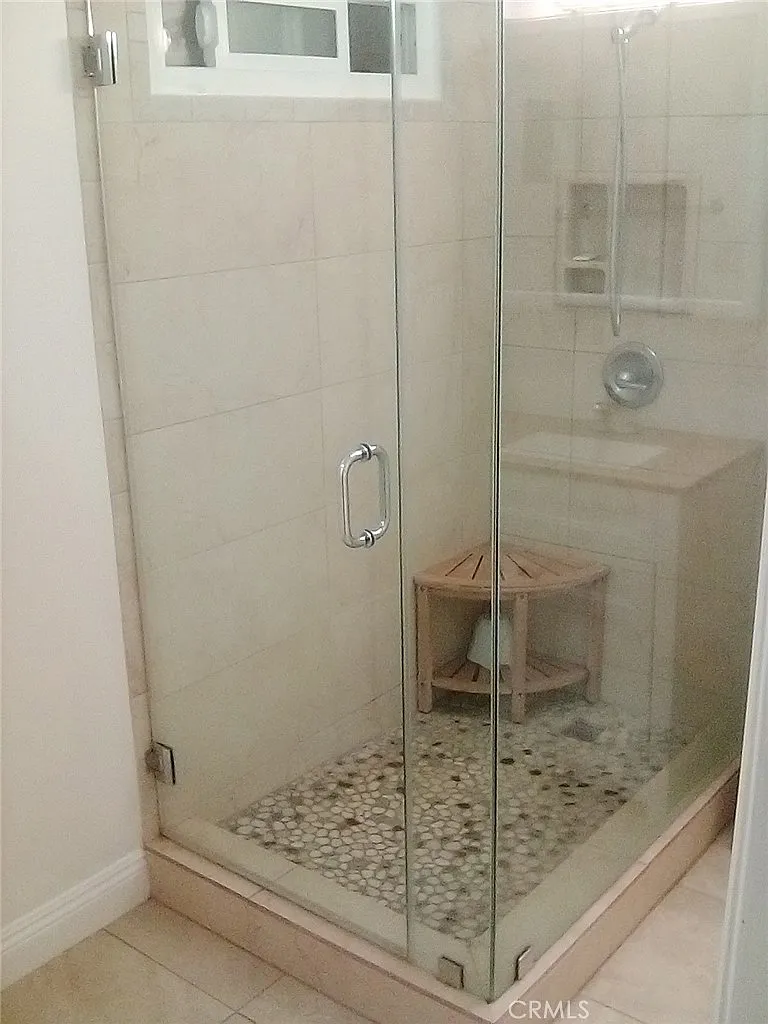 2 bed, 828 sqft, $3,000 — Photo 4