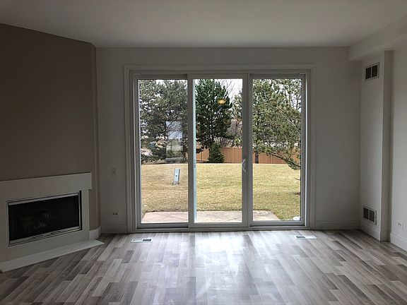 3rd image of 7 Arboretum Dr