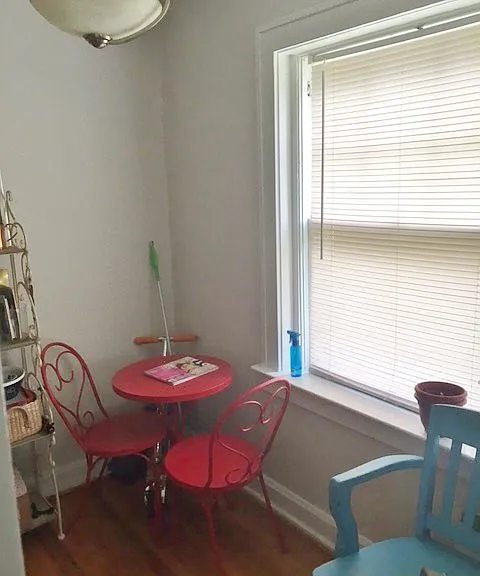 Valentine Place Apartments — Photo 47