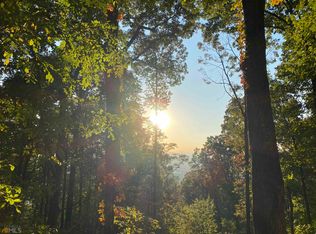 31 Mountainside Dr, Cleveland, GA 30528