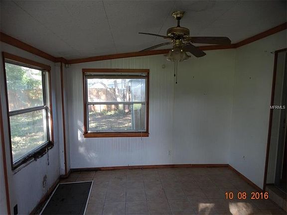 5th image of 33 Narcissus Dr