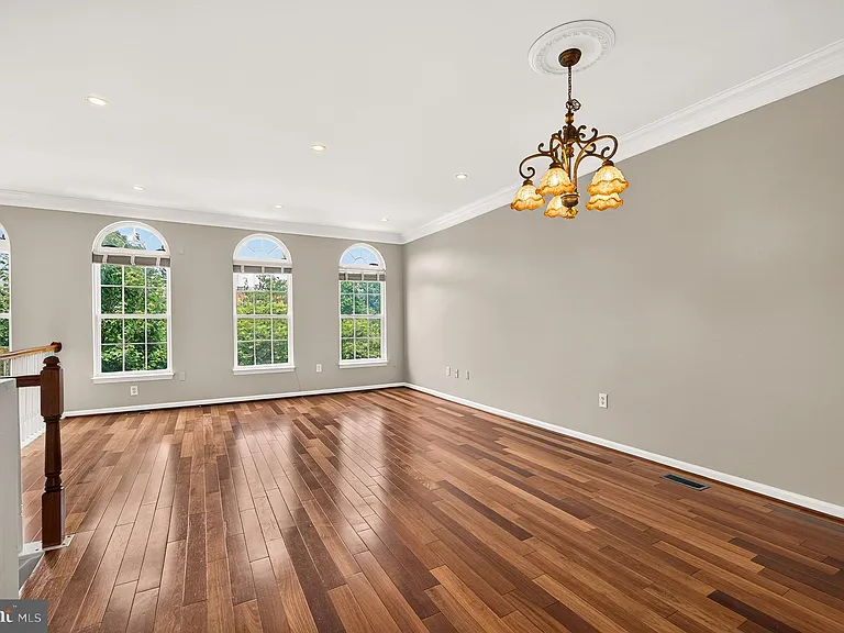 6805 Oregano Ln — Photo 19