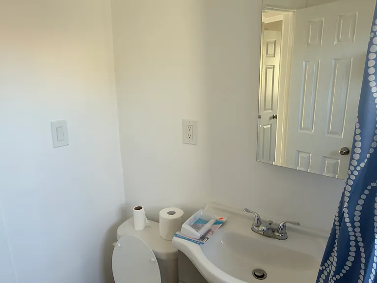 1159 E 77th Pl #3 — Photo 4