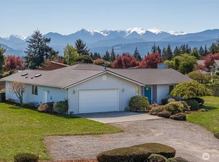 1702 Lotzgesell Rd, Sequim, WA 98382