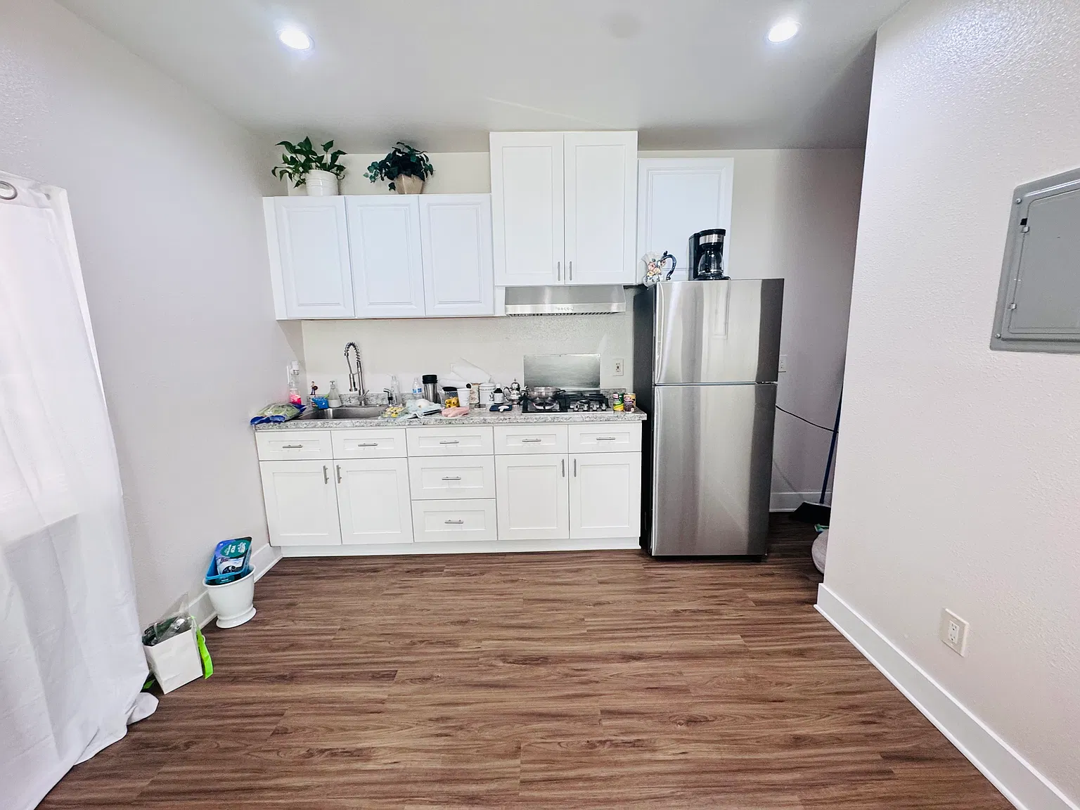 1 bed, $1,800 — Photo 2