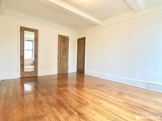 Rented by Sovereign Associates | media 4