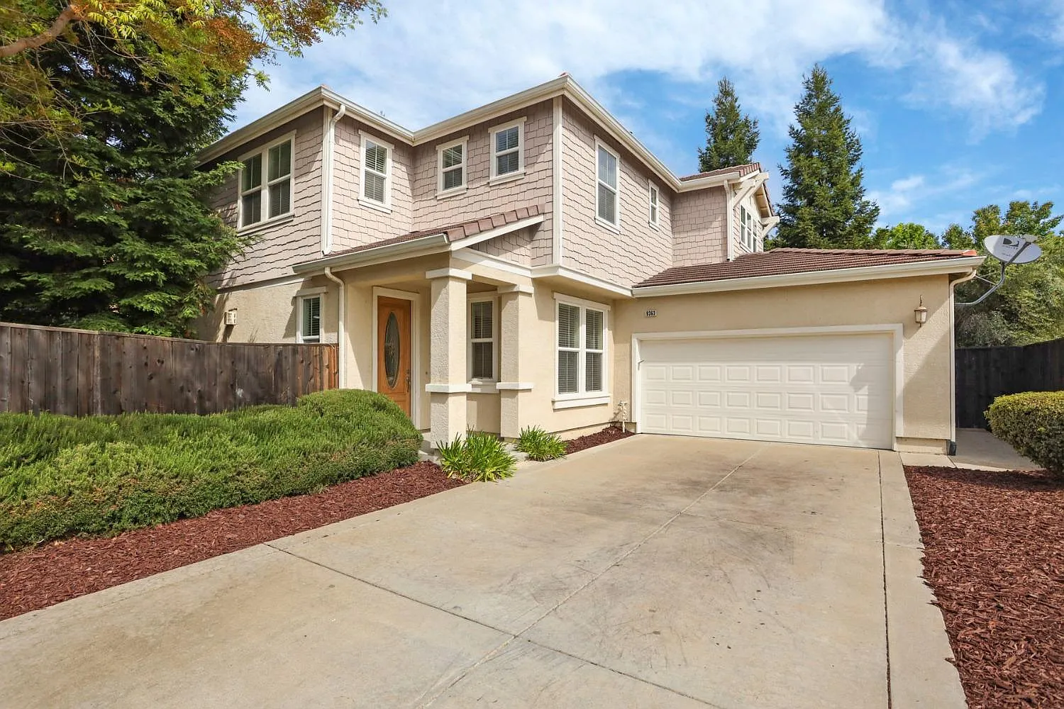 9363 Vintner Cir photo 1