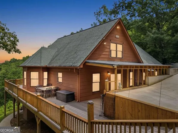 296 Adair Dr NE, Calhoun, GA 30734