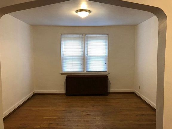 3rd image of 6313 Phillips Ave #1