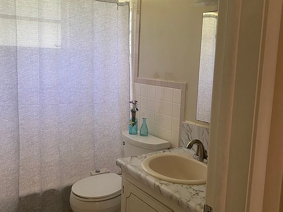5th image of 1551 N 12th Ct #A