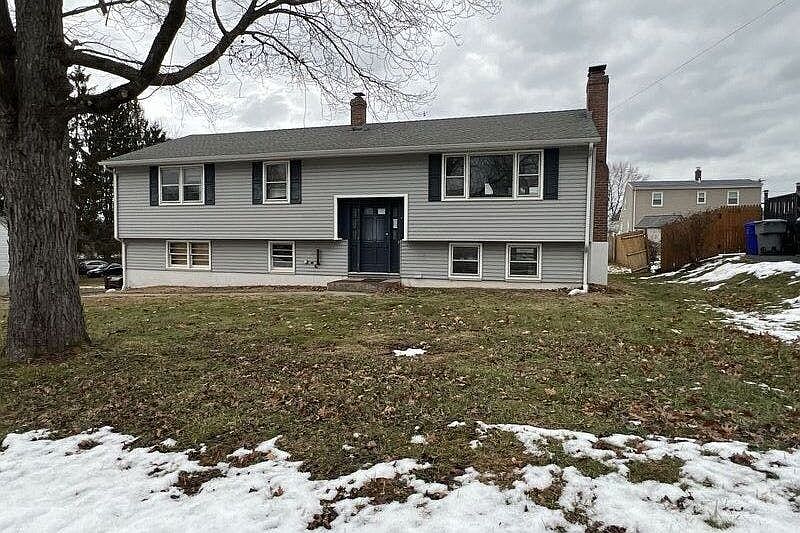 1st image of 40 Mathewson Ave