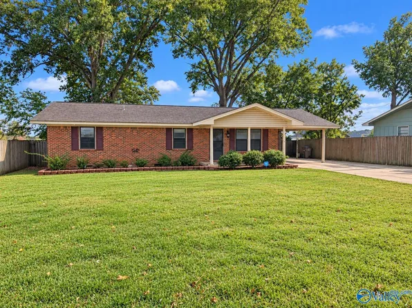 405 Clearview St SW, Decatur, AL 35601