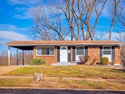 8429 Hawkesbury Dr, Saint Louis, MO, 63121
