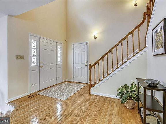 4th image of 4908 Waterfowl Way