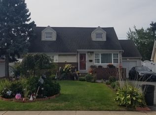 7 Morris Rd, Bethpage, NY 11714