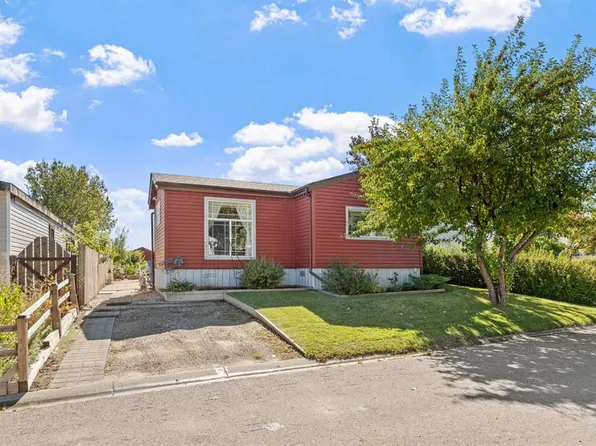 3 N Westmount Dr, Foothills County, AB T0L 0P0