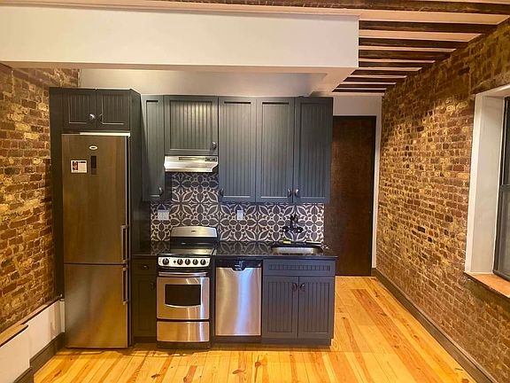 2nd image of 1467 Bedford Ave #2AA