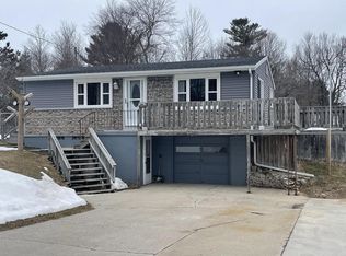 959 Laduron Dr, Mishicot, WI 54228