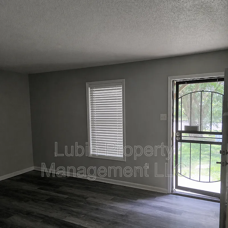 Building Photo - 5261 Beaverton Dr