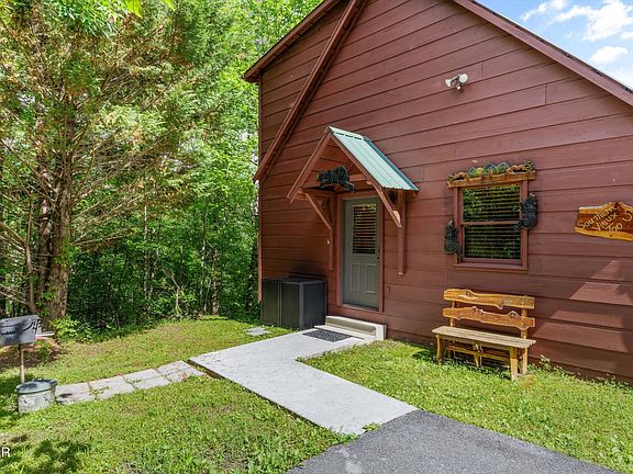 2nd image of 4110 Kidds Way #5