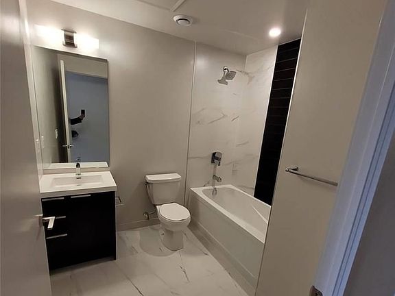 4th image of 90 Glen Everest Rd #315