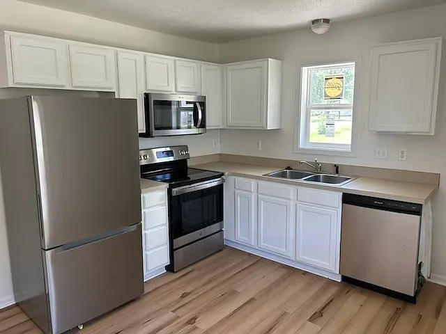 418 Valley St — Photo 4