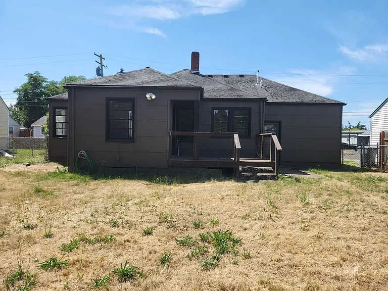 111 Jennings St — Photo 10