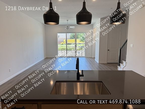 3rd image of 1218 Daybreak Dr #1