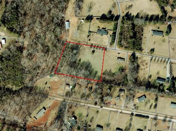 16 Whitestone Dr, Ruffin, NC 27326