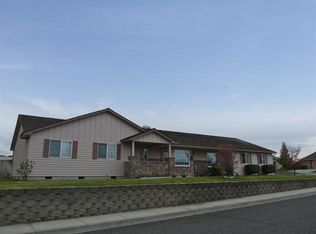 2001 S Williams St, Kennewick, WA 99338