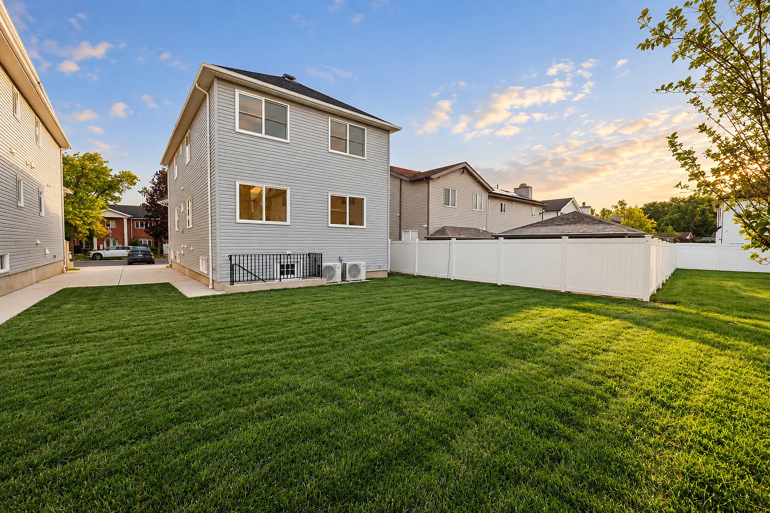 3 bed, $3,600 — Photo 3