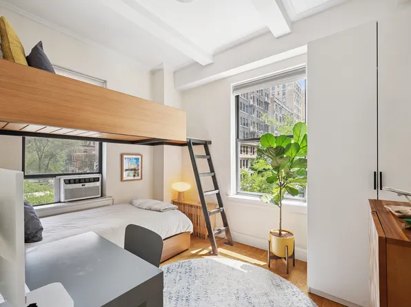 599 West End Avenue image 12 of 15