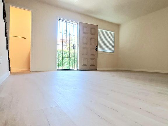 5th image of 4503 Ellis Ln