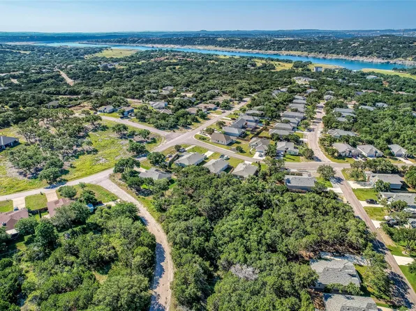 21707 Oxford Dr, Lago Vista, TX 78645