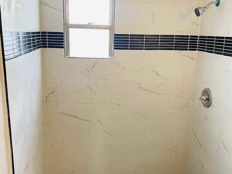 3207 Clifford Sample Dr — Photo 3