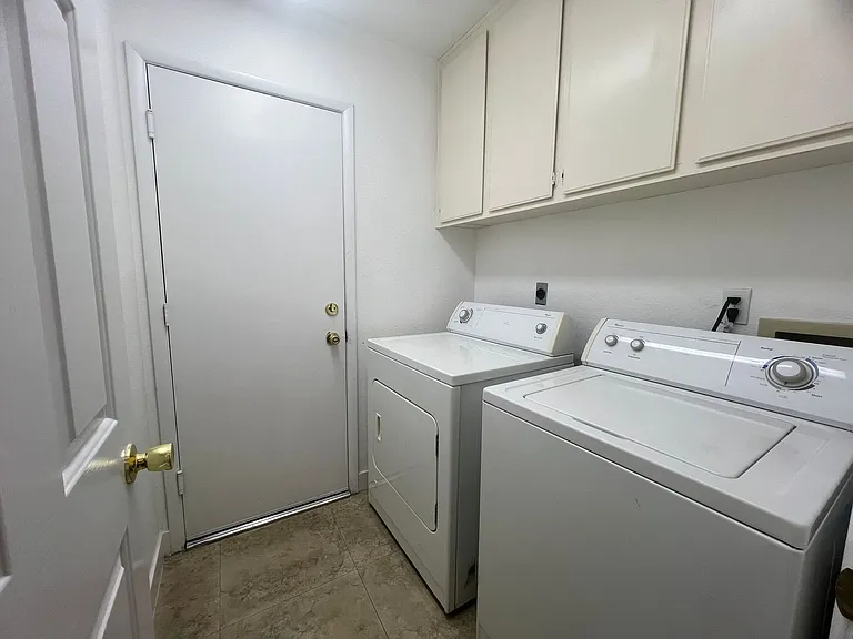 1309 Goldenglow Rd — Photo 14