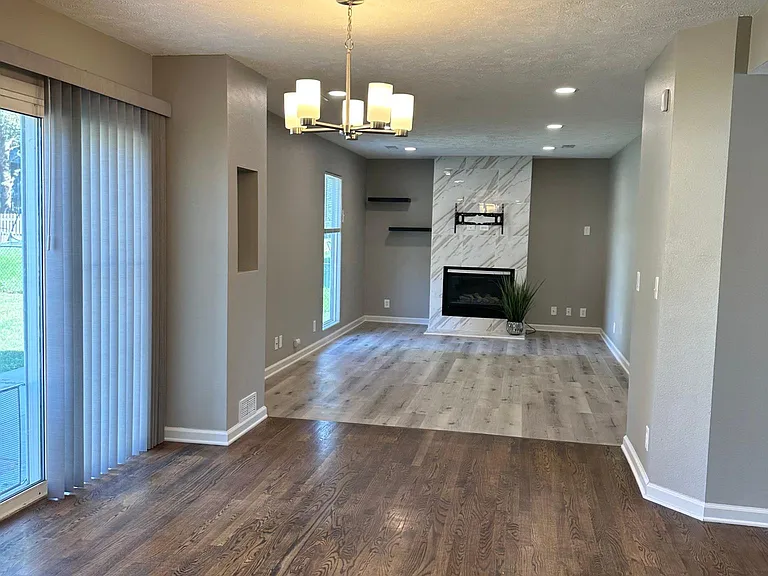 15328 Wirt St — Photo 11