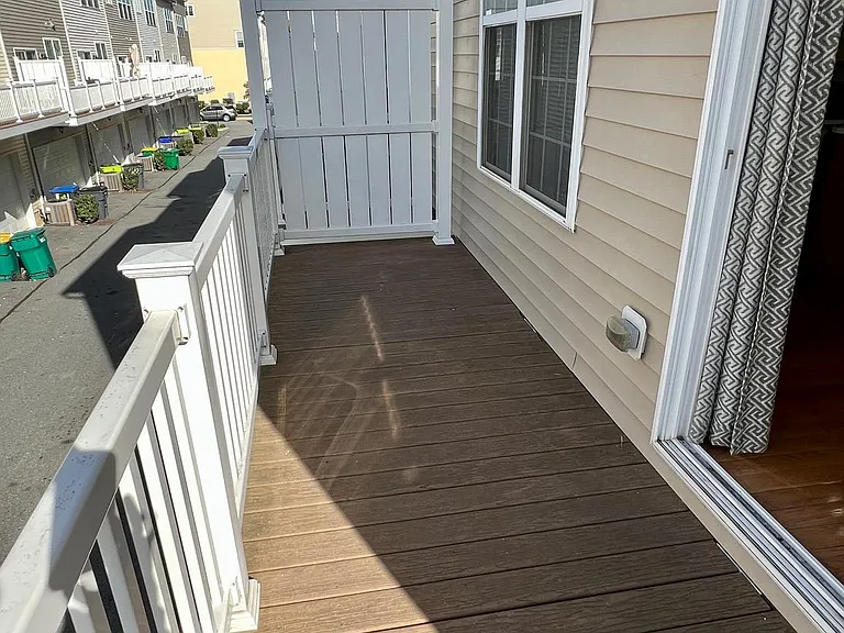 1329 Parish Ave — Photo 27